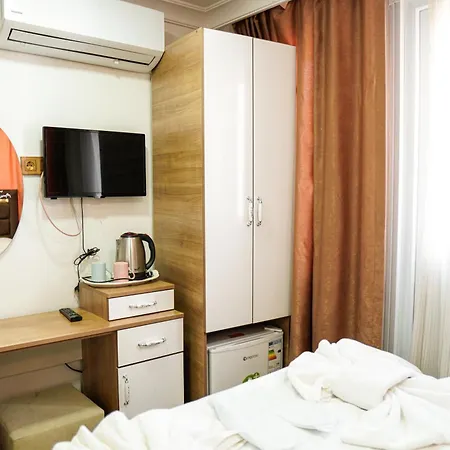 Laos Town Hause Isztambul