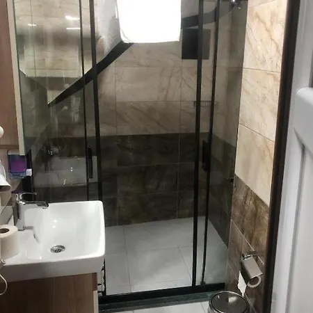 Laos Town Hause * 伊斯坦布尔